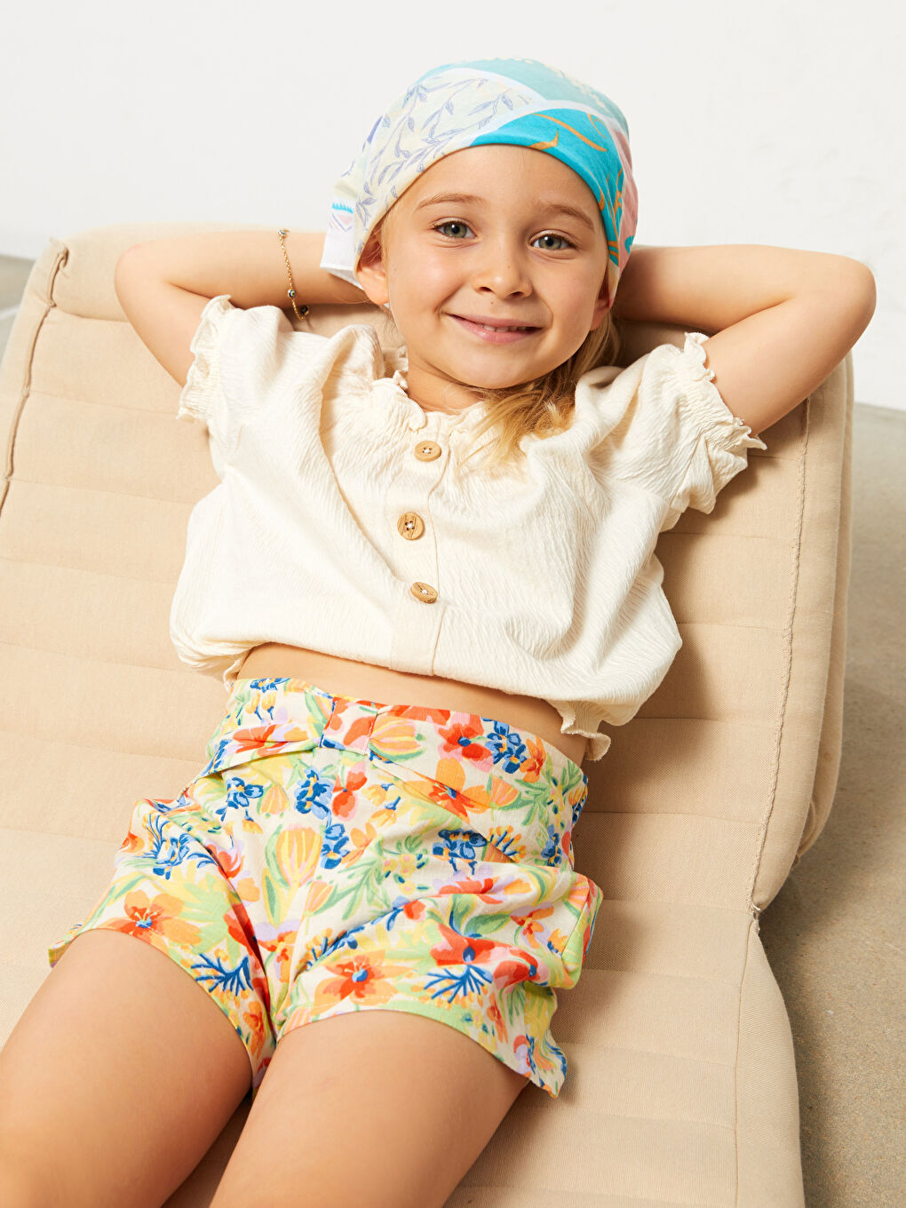 Ekru Bisiklet Yaka Kısa Kollu Kız Bebek Bluz ve Şort 2'li Takım-1