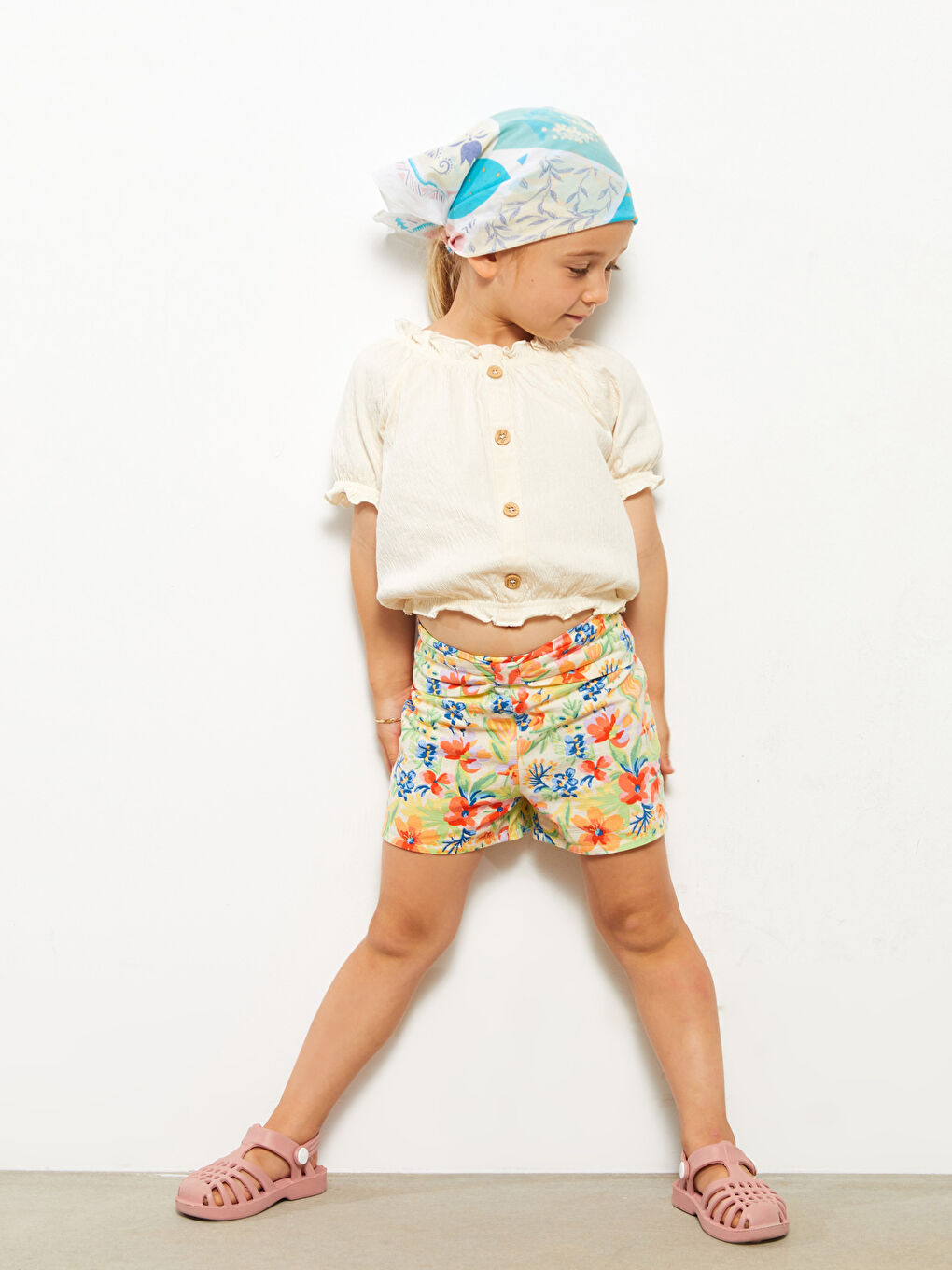 Ekru Bisiklet Yaka Kısa Kollu Kız Bebek Bluz ve Şort 2'li Takım-2