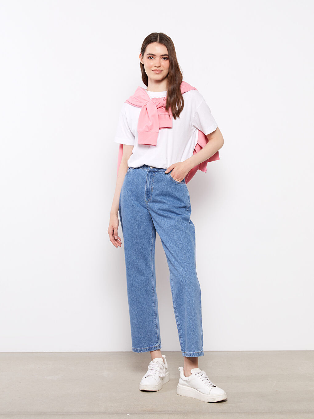 Blugi Drepți cu Potrivire Confortabilă pentru Femei