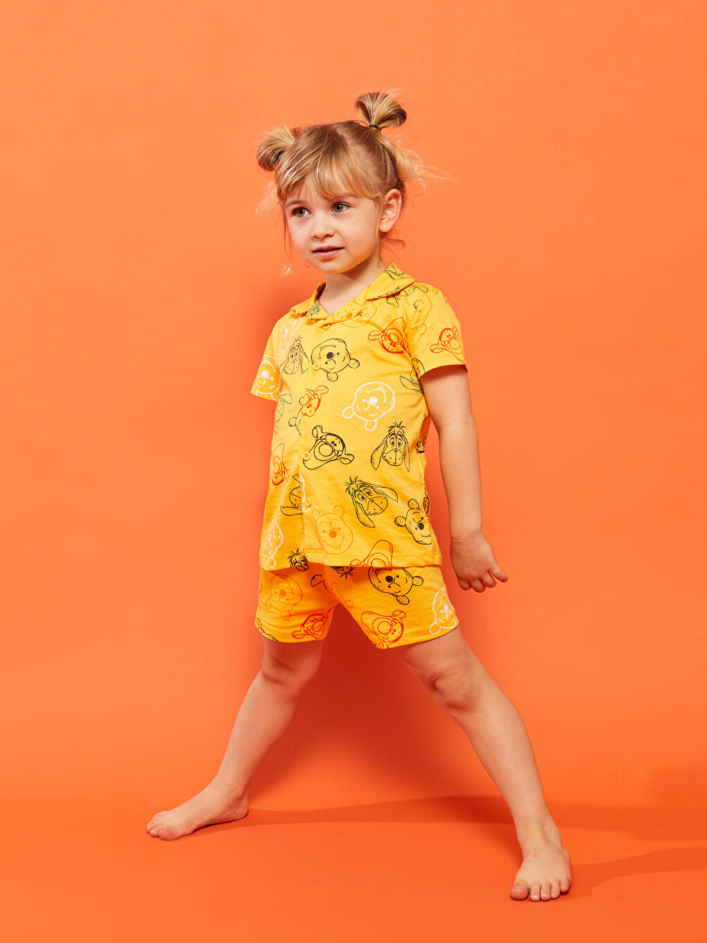 Sarı Polo Yaka Kısa Kollu Winnie the Pooh Baskılı Pamuklu Kız Bebek Pijama Takım-3