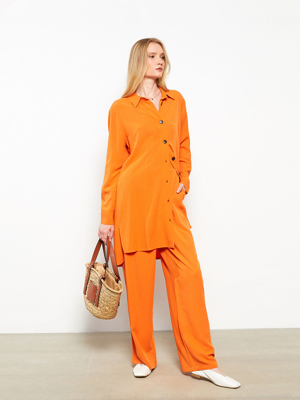 Women's Elastic Waist Relaxed Fit Plain Pants-1