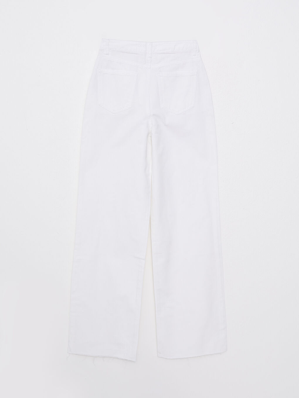 Beyaz Standart Fit Düz Cep Detaylı Gabardin Kadın Pantolon-6