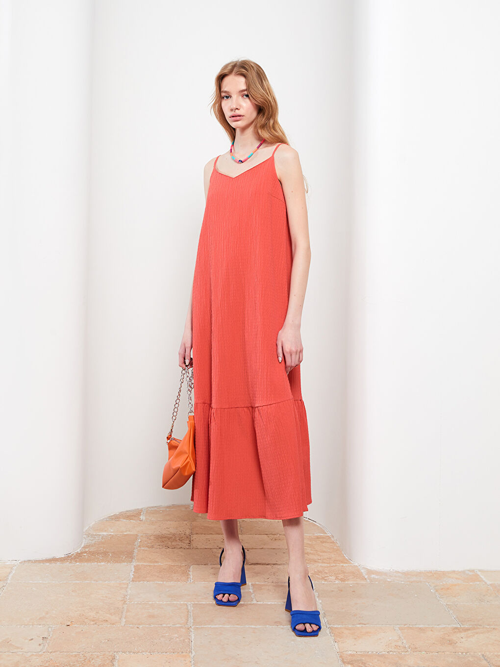 Rochie pentru Femei Simplă cu Bretele și Decolteu în Formă de Inimă-1