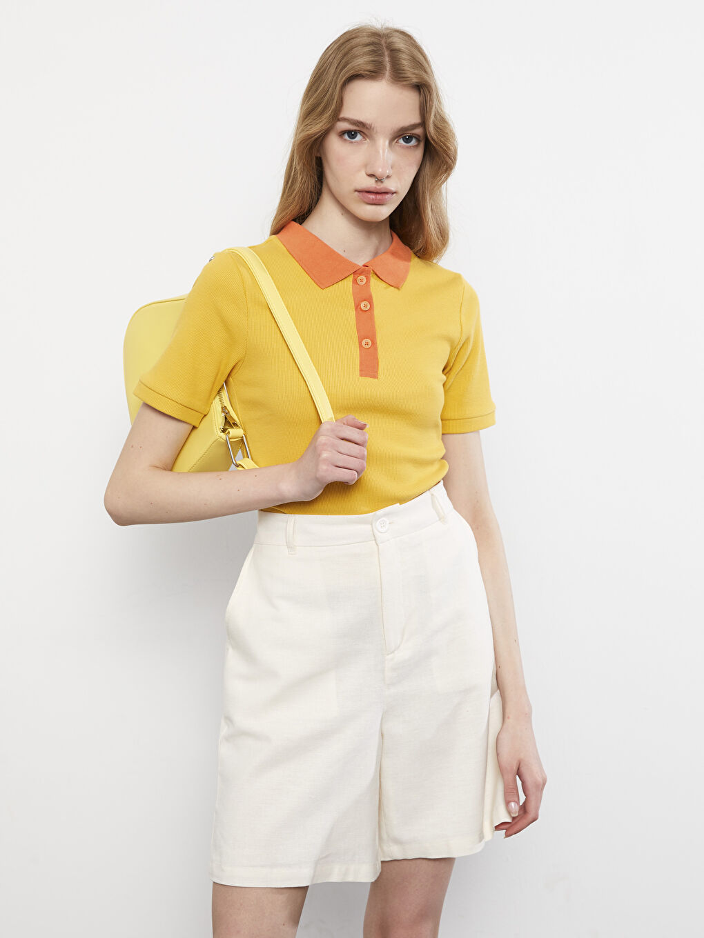 Sarı Polo Yaka Düz Kısa Kollu Kadın Crop