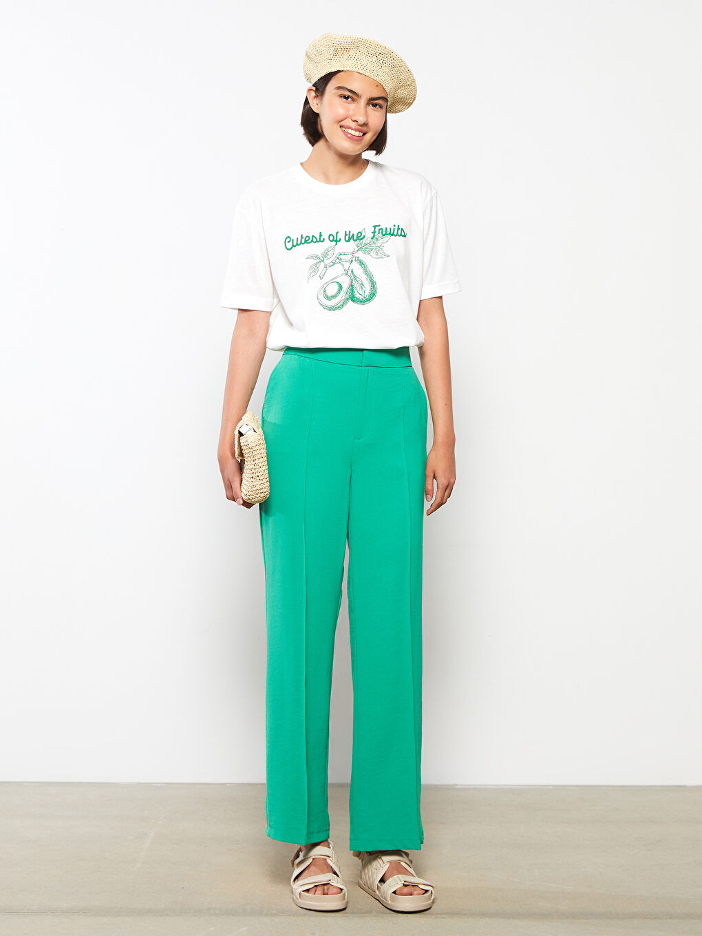 Yeşil Rahat Kalıp Düz Cep Detaylı Kadın Pantolon-1