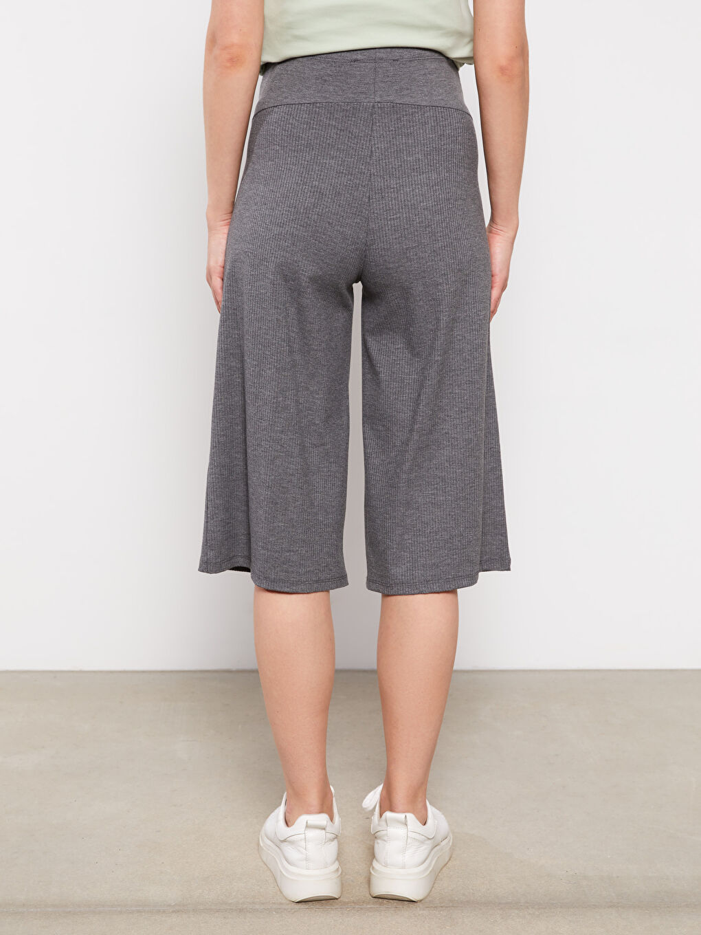 Gri Karın Panelli Düz Hamile Kapri-4