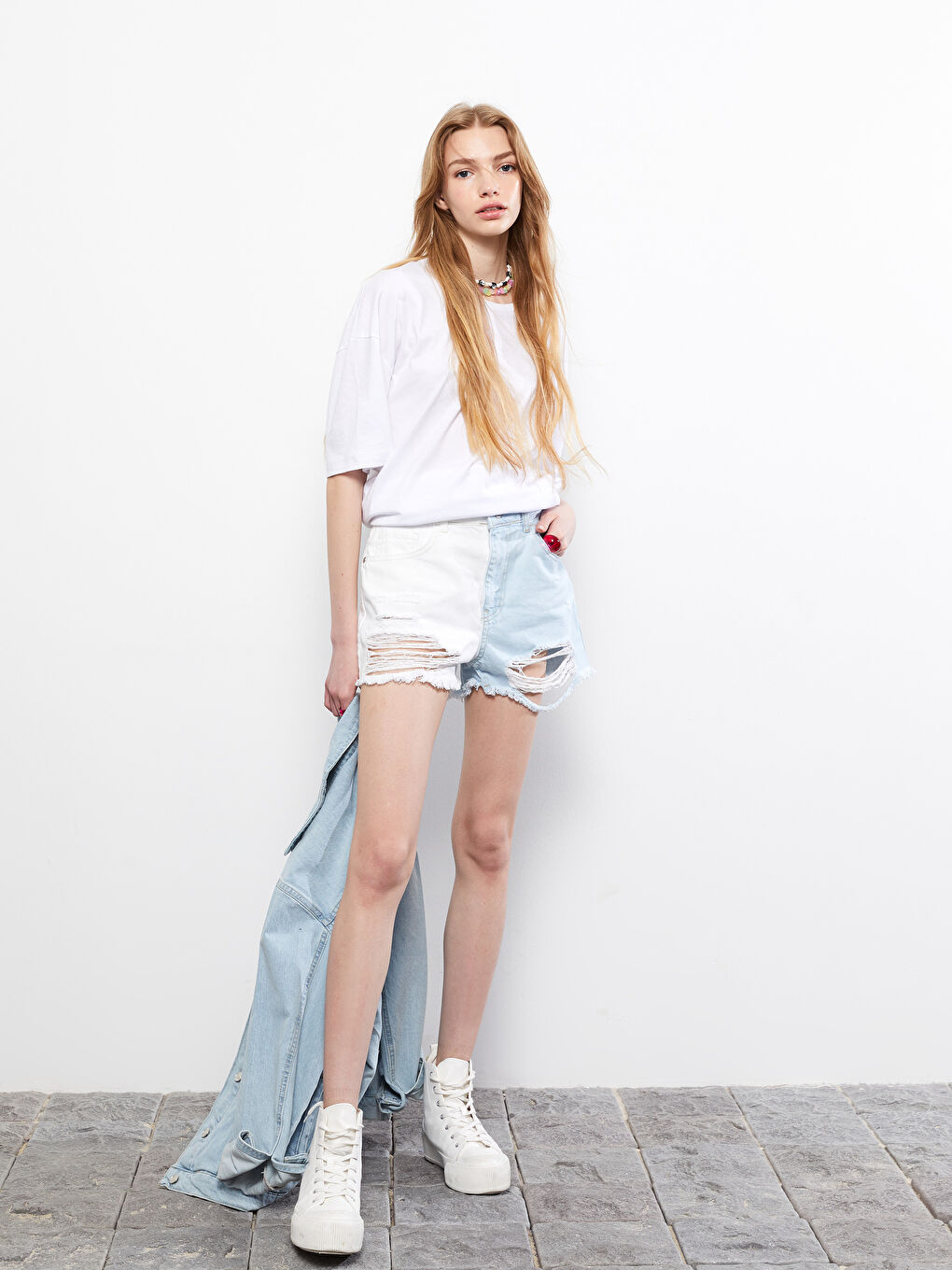 Short en jean taille haute coupe mom bloc de couleurs avec poches détaillées pour Femmes