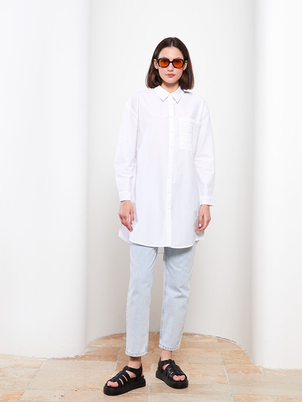 Beyaz Nakışlı Uzun Kollu Poplin Kadın Gömlek Tunik