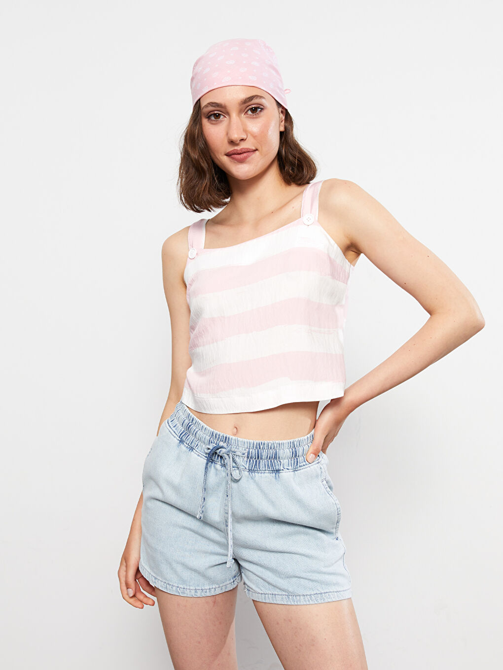 Pembe Kare Yaka Çizgili Askılı Poplin Kadın Bluz-1