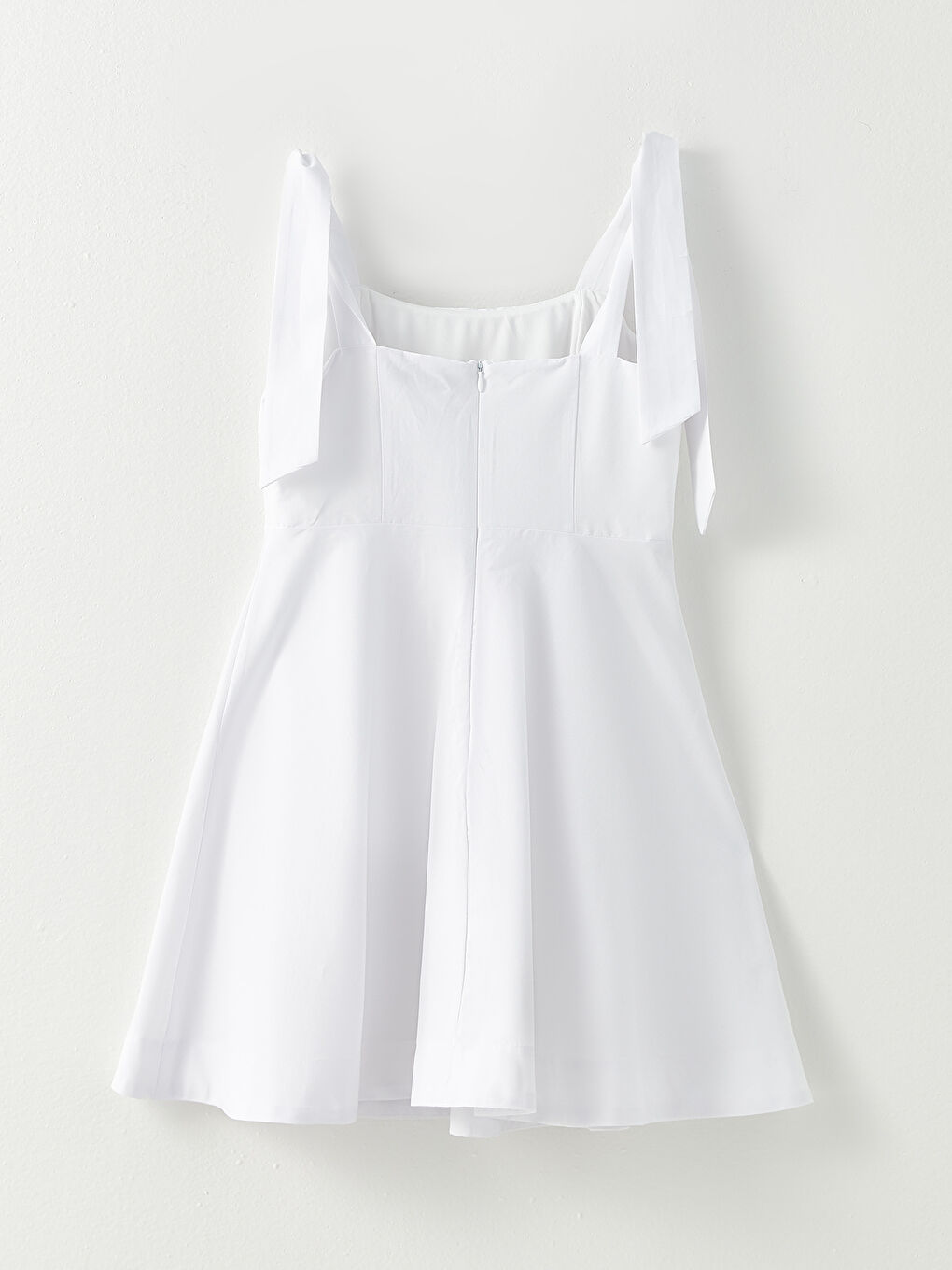 Beyaz Kare Yaka Düz Askılı Poplin Kadın Elbise-6