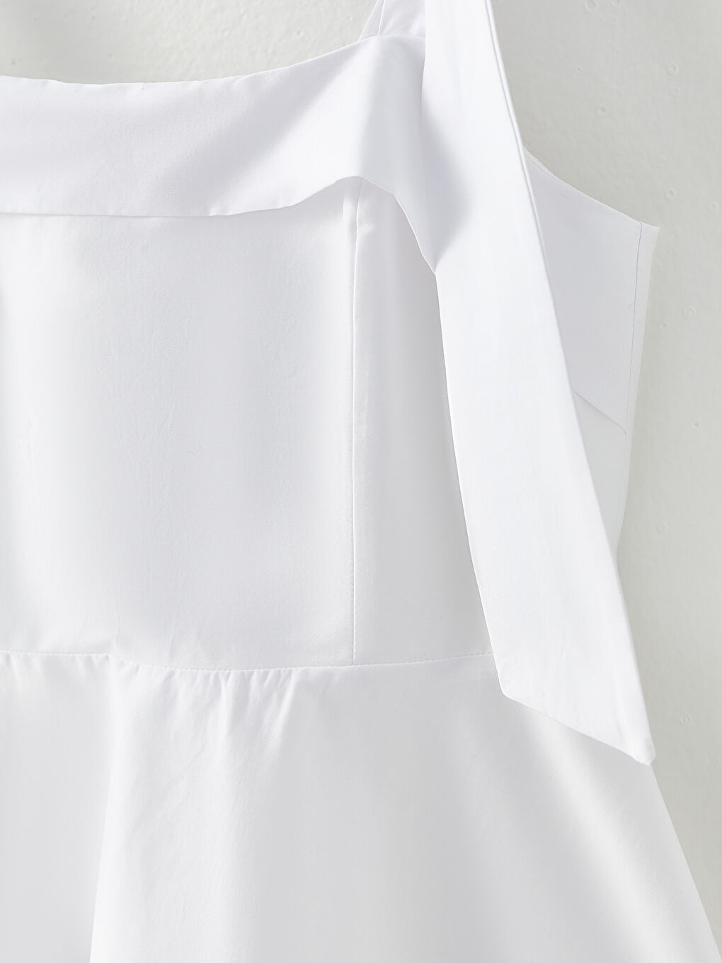 Beyaz Kare Yaka Düz Askılı Poplin Kadın Elbise-7