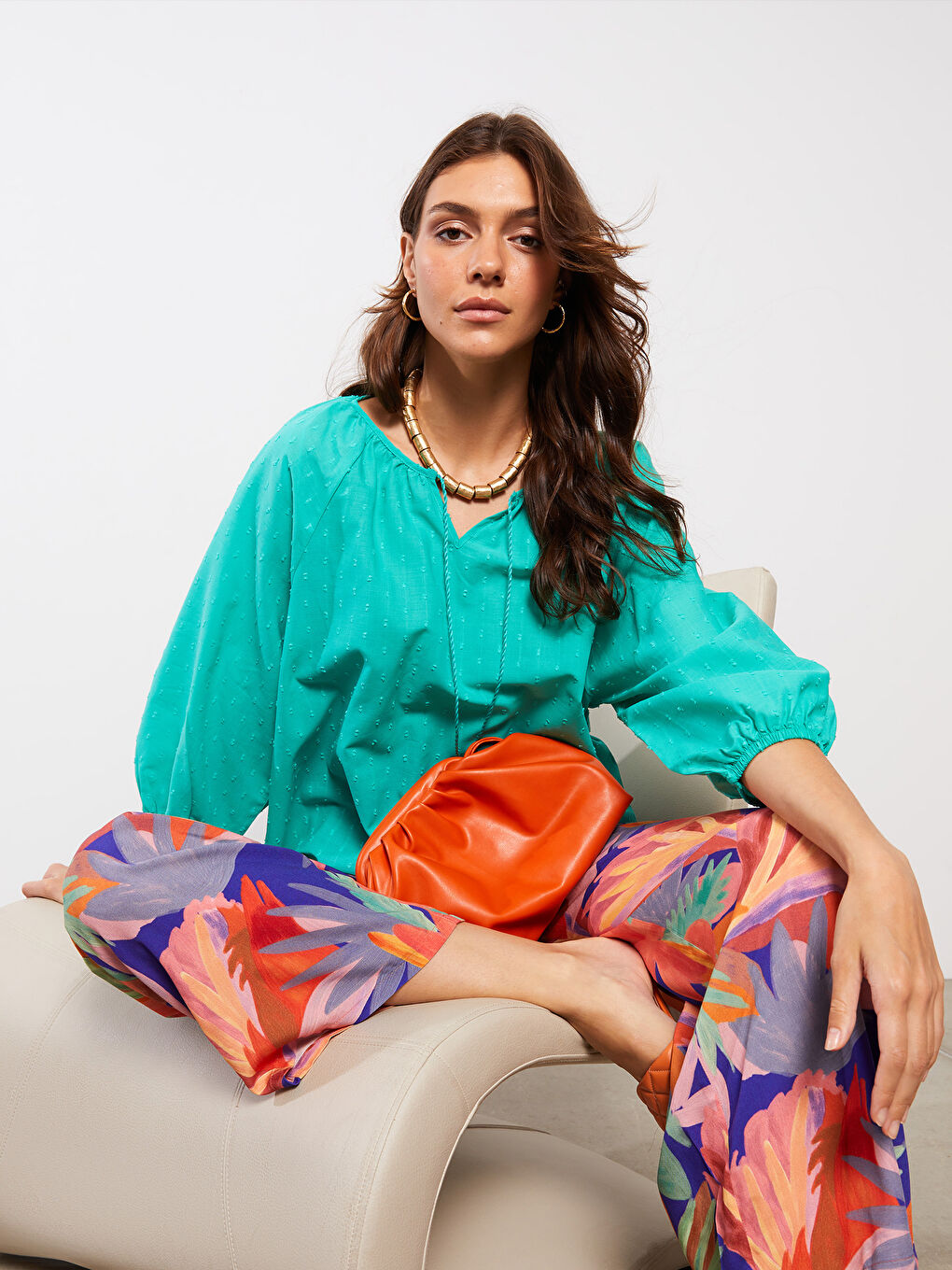 Yeşil Bağlamalı Yaka Kendinden Desenli Pamuklu Kadın Bluz