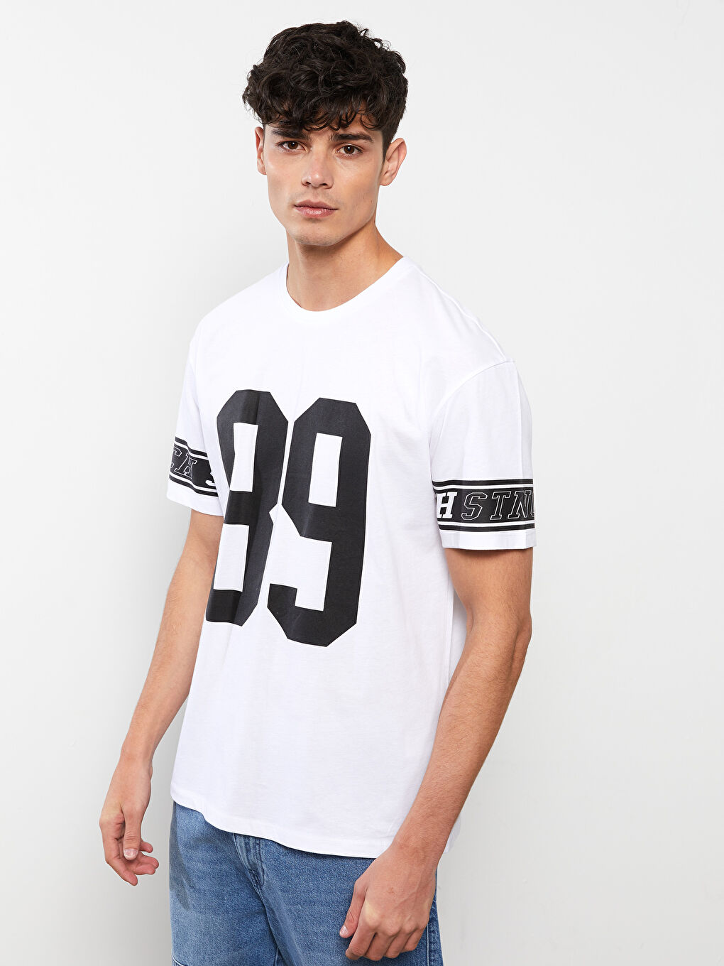 Beyaz Bisiklet Yaka Kısa Kollu Baskılı Penye Erkek Tişört-2