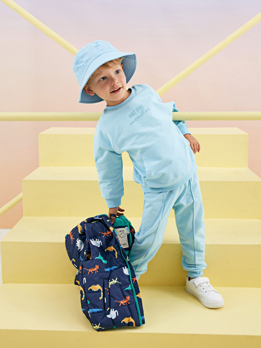 LC Waikiki Nursery Ready Sweatshirts and Trousers -W2AC51Z1-FXE