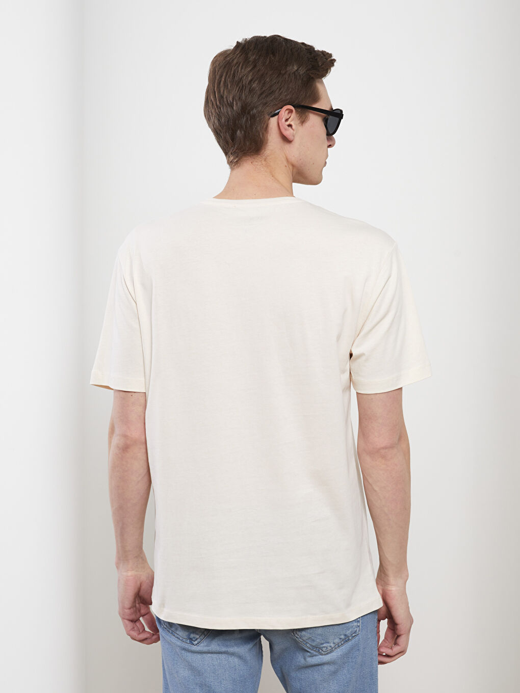 Bej Bisiklet Yaka Kısa Kollu Baskılı Penye Erkek Tişört-4