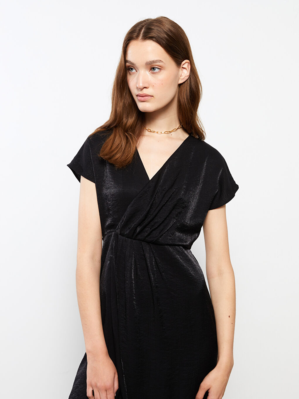 Siyah Kruvaze Yaka Düz Uzun Kollu Kadın Elbise-1