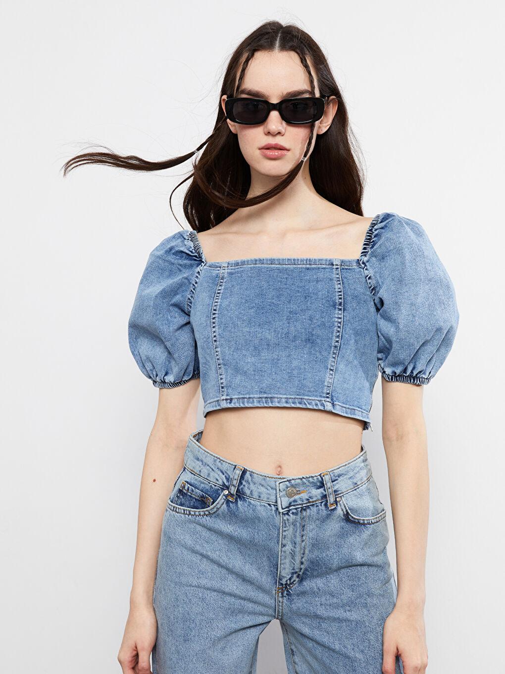 نظارات شمسية بإطار سميك للسيدات