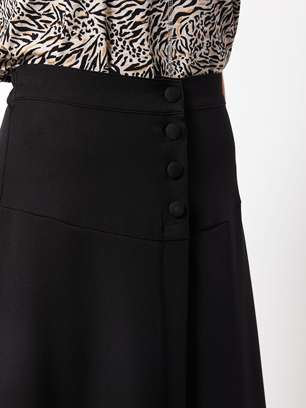 Siyah Beli Lastikli Düz A Kesim Kadın Etek-2