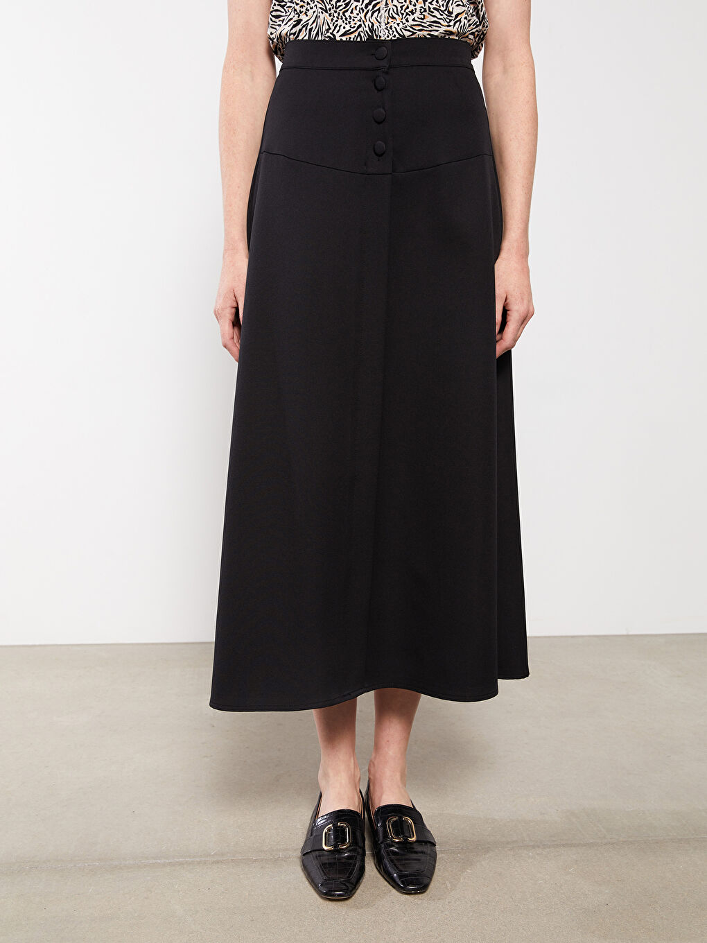 Siyah Beli Lastikli Düz A Kesim Kadın Etek-3