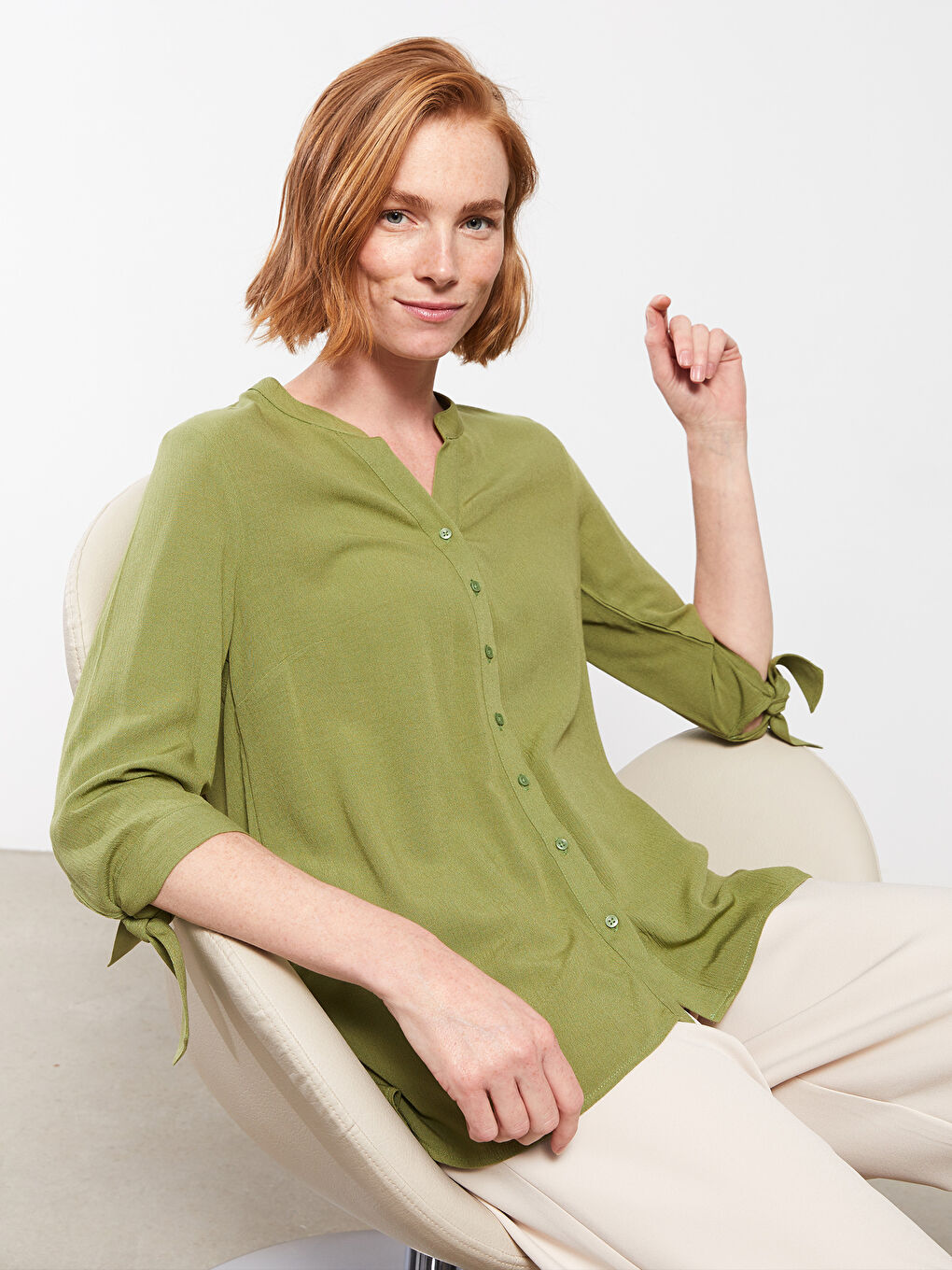 Yeşil Kaçık Yaka Düz Krinkle Kadın Gömlek