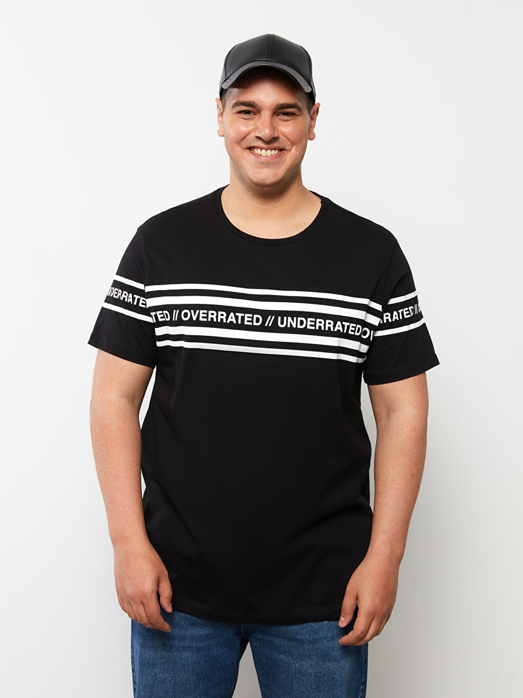 Siyah Bisiklet Yaka Kısa Kollu Baskılı Penye Büyük Beden Erkek Tişört-4