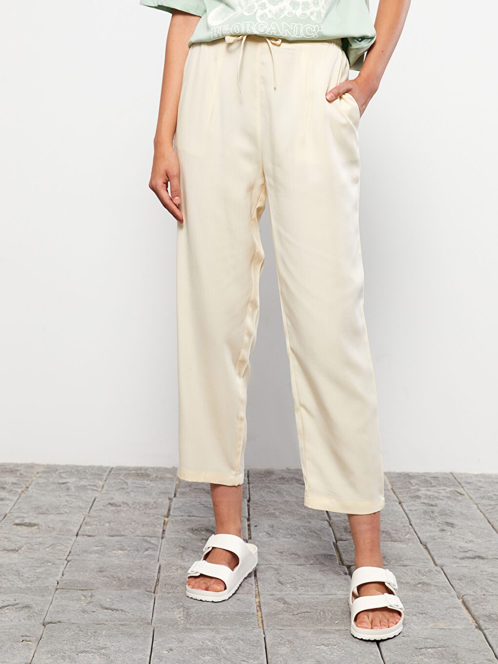 LCW Vision Damen Elastische Taille Standard Passform Schlichte Hosen -S2KM91Z8-FTZ