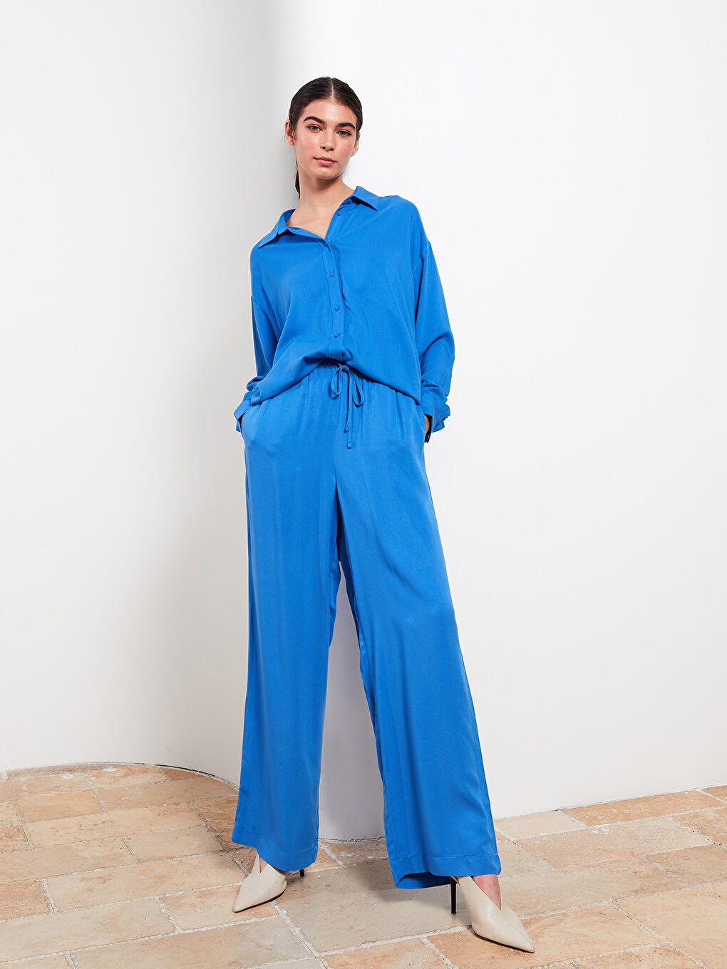 Mavi Beli Lastikli Düz Viskon Kadın Palazzo Pantolon