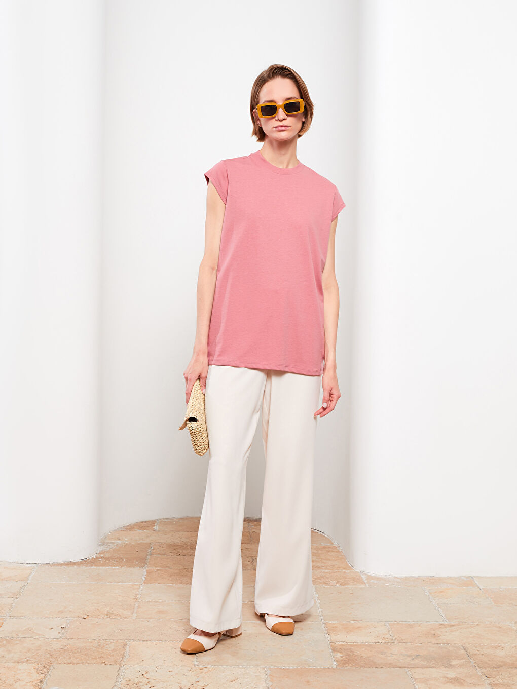 Pembe Bisiklet Yaka Düz Kısa Kollu Kadın Tunik-1