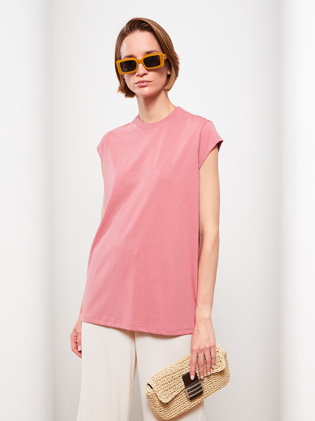 Pembe Bisiklet Yaka Düz Kısa Kollu Kadın Tunik-2