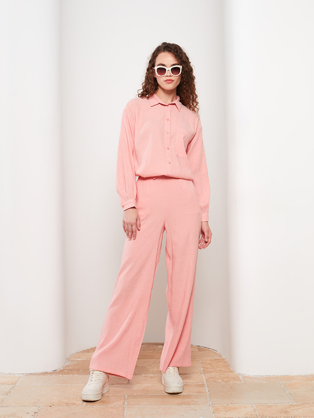 Women's Elastic Waist Relaxed Fit Plain Pants-1