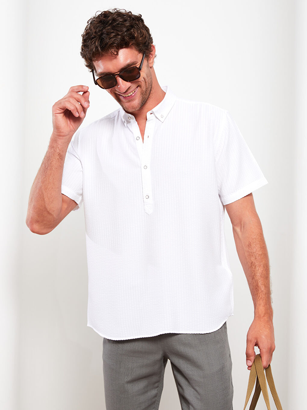قميص رجالي بأكمام قصيرة بمقاس مريح-1