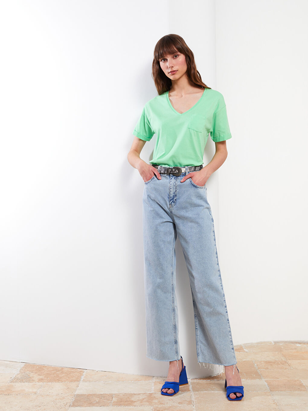 Yeşil V Yaka Düz Kısa Kollu Pamuklu Kadın Tişört