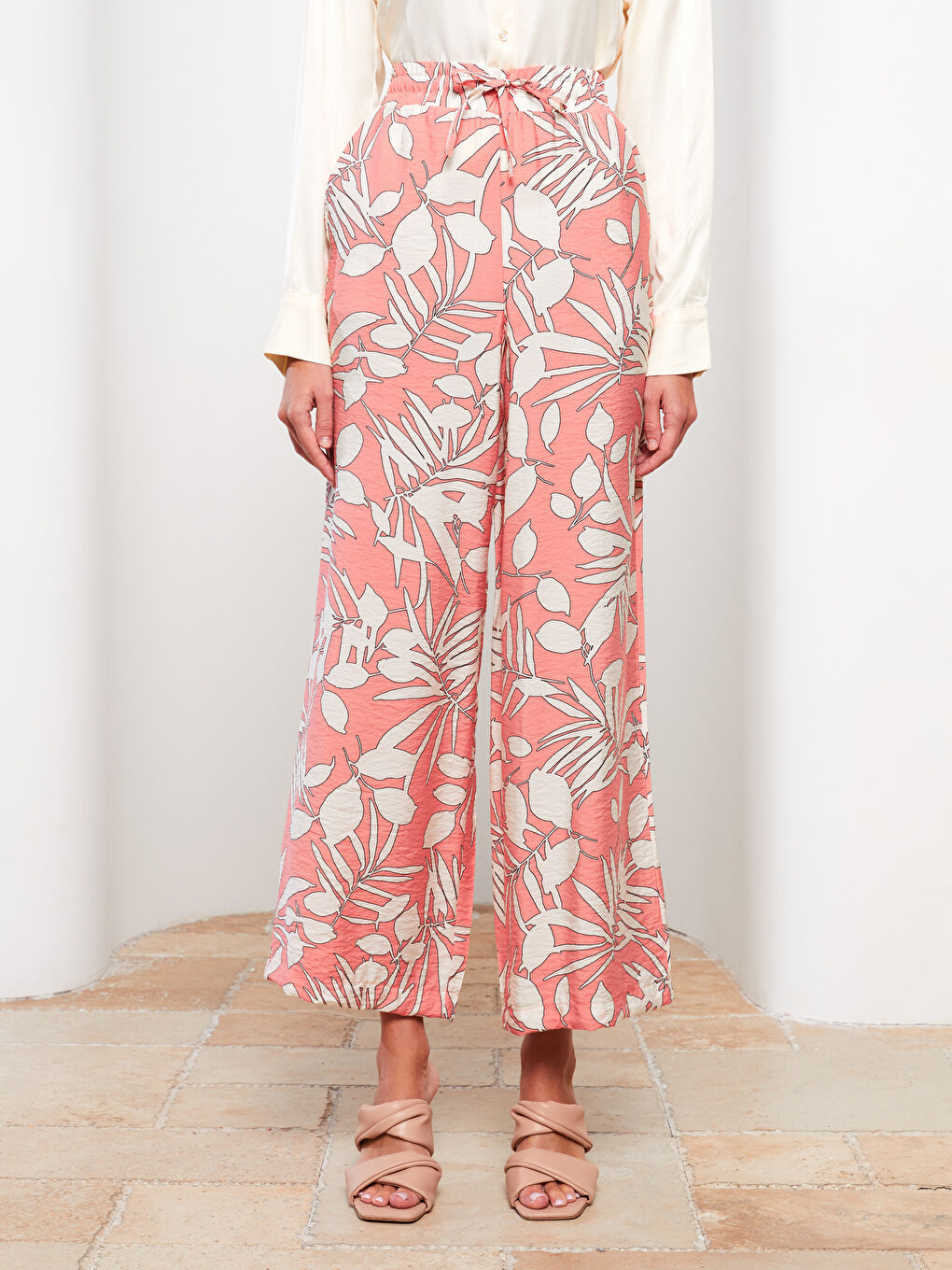 Pembe Beli Lastikli Desenli Kadın Pantolon-3