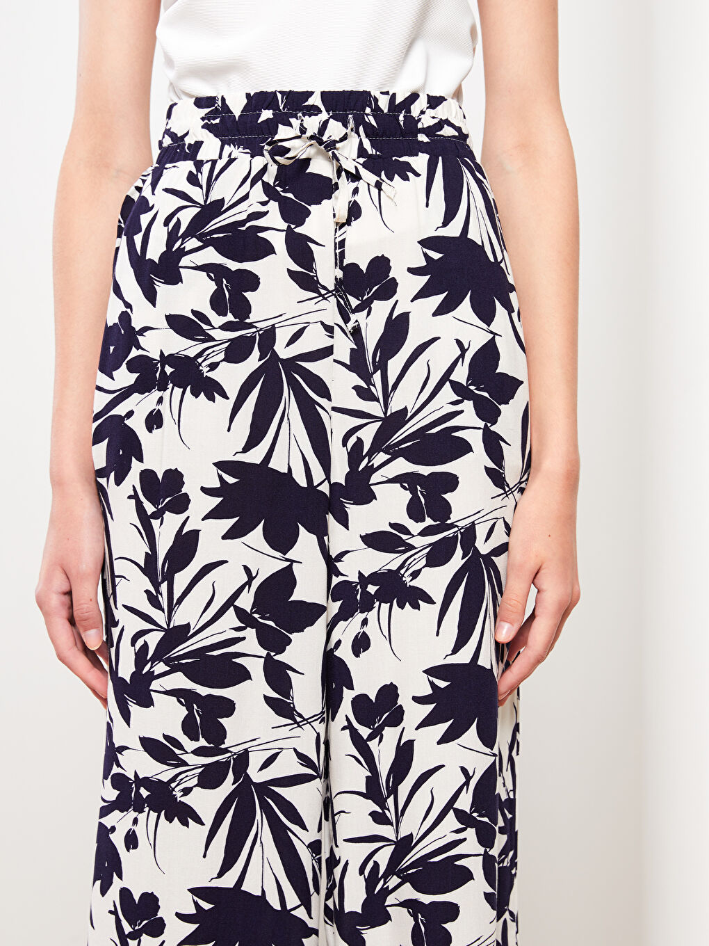 Elasticated Waist Patterned Women's Trousers-2