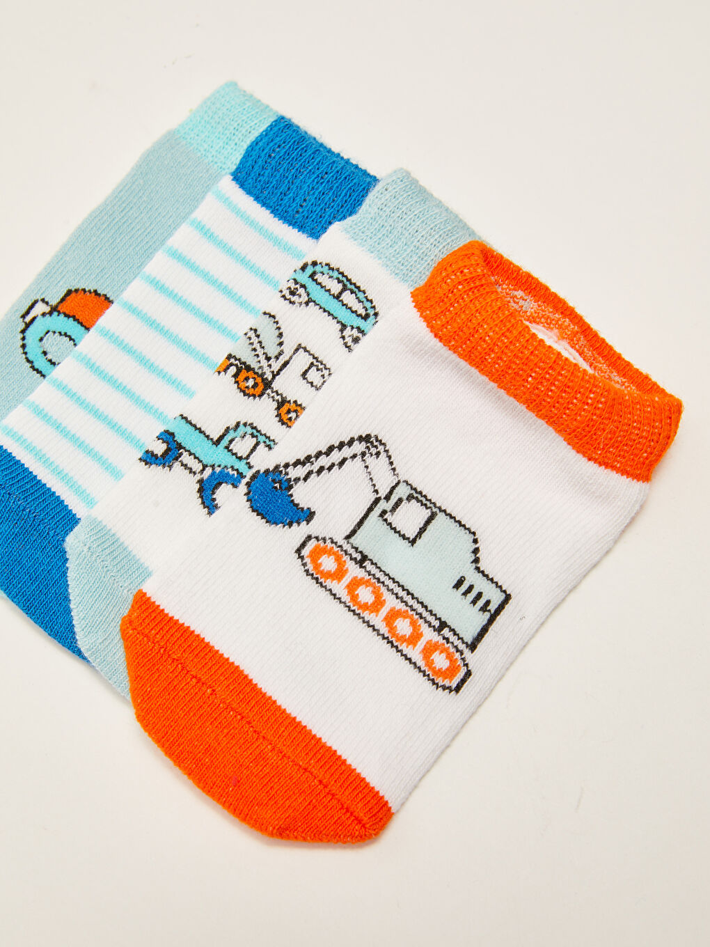 LCW baby Bedruckte Sneaker-Socken für Baby Jungen, 4er-Pack -S2KR09Z1-GH0