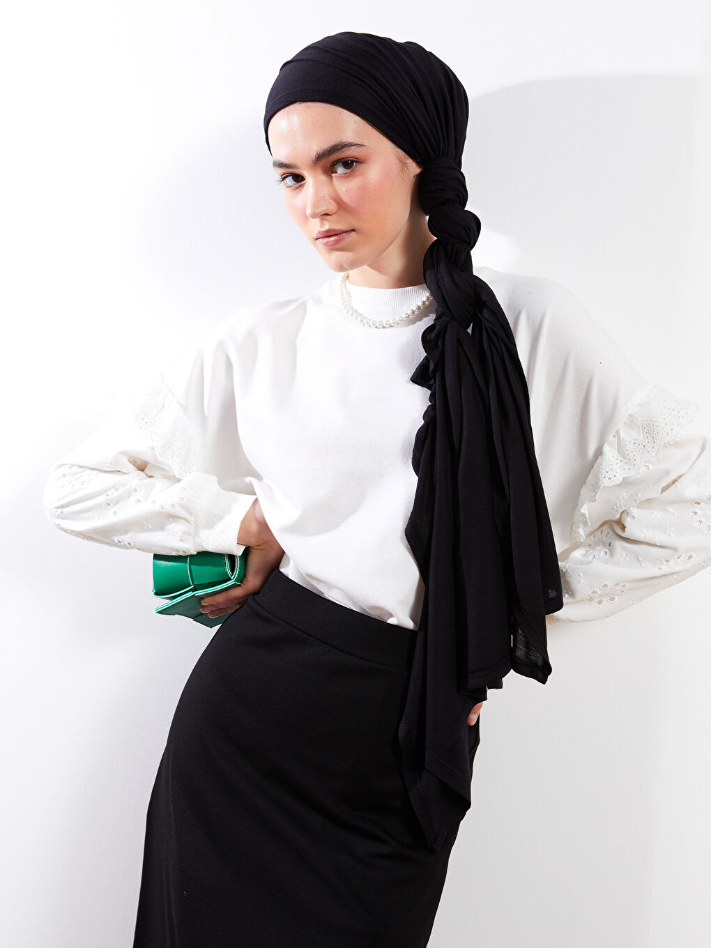 Siyah Kadın Düz Penye Şal