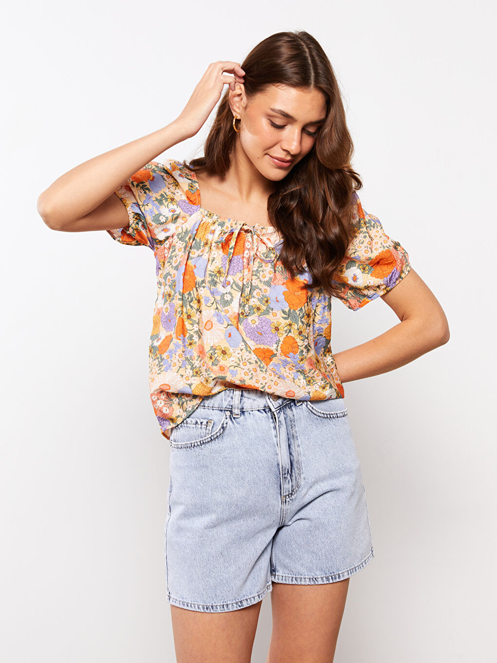 Karışık Kare Yaka Çiçekli Kısa Kollu Kadın Bluz-2