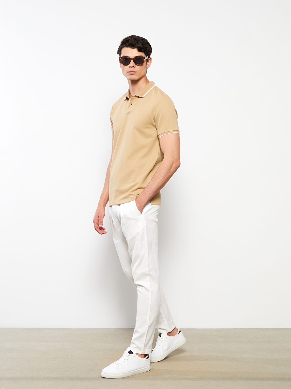 Bej Polo Yaka Kısa Kollu Erkek Tişört-2