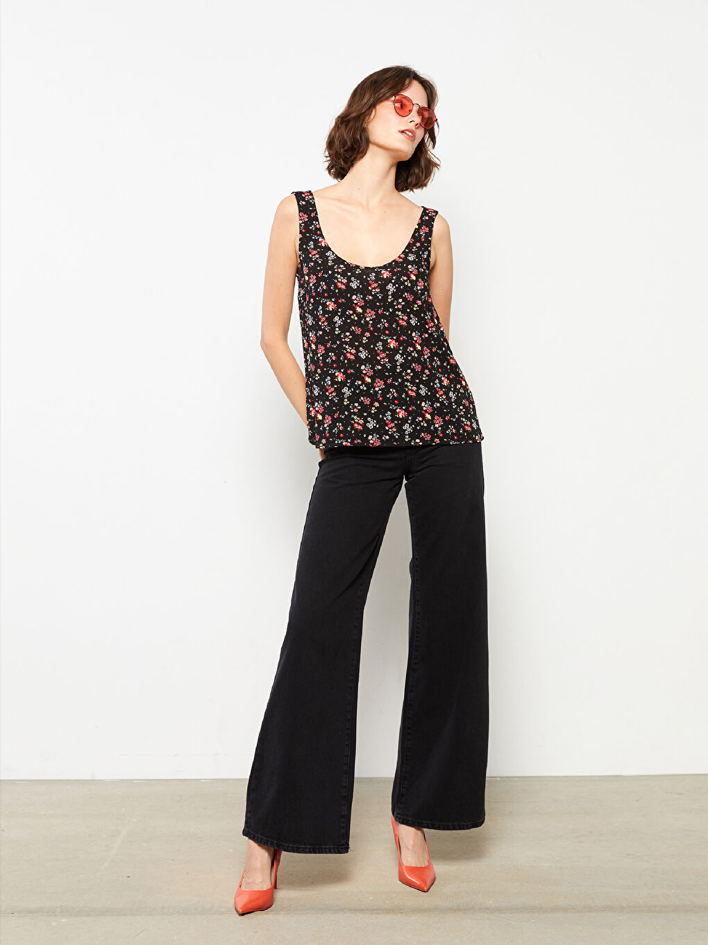 U Neck Floral Sleeveless Viscose Women's Blouse