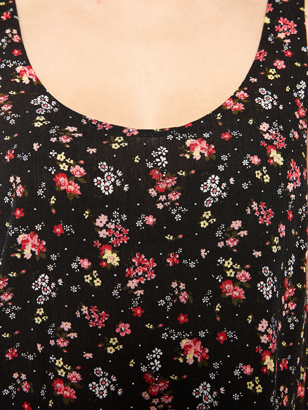 U Neck Floral Sleeveless Viscose Women's Blouse-3