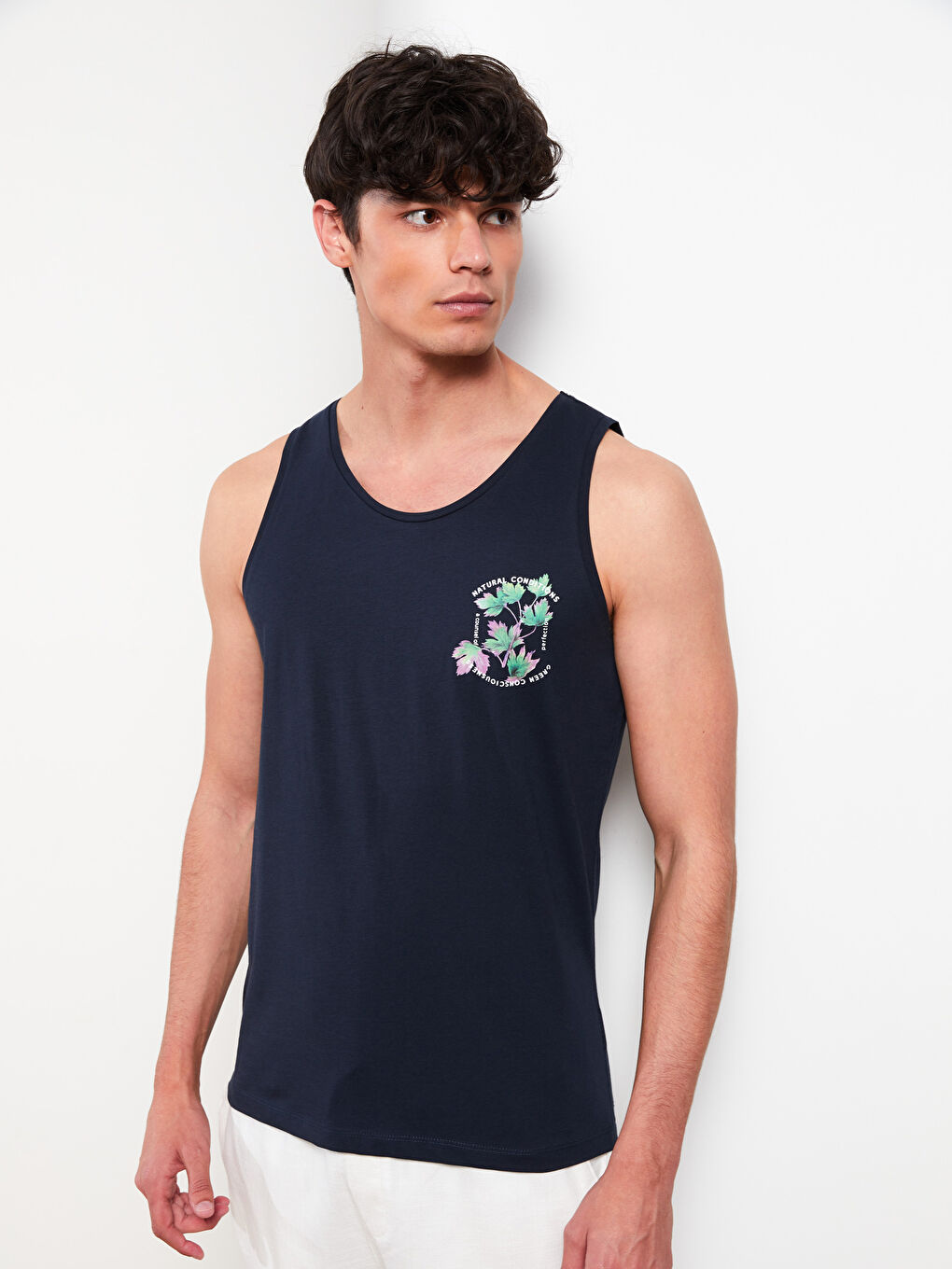 Майка без рукавов с круглым вырезом и принтом из джерси для мужчин-1