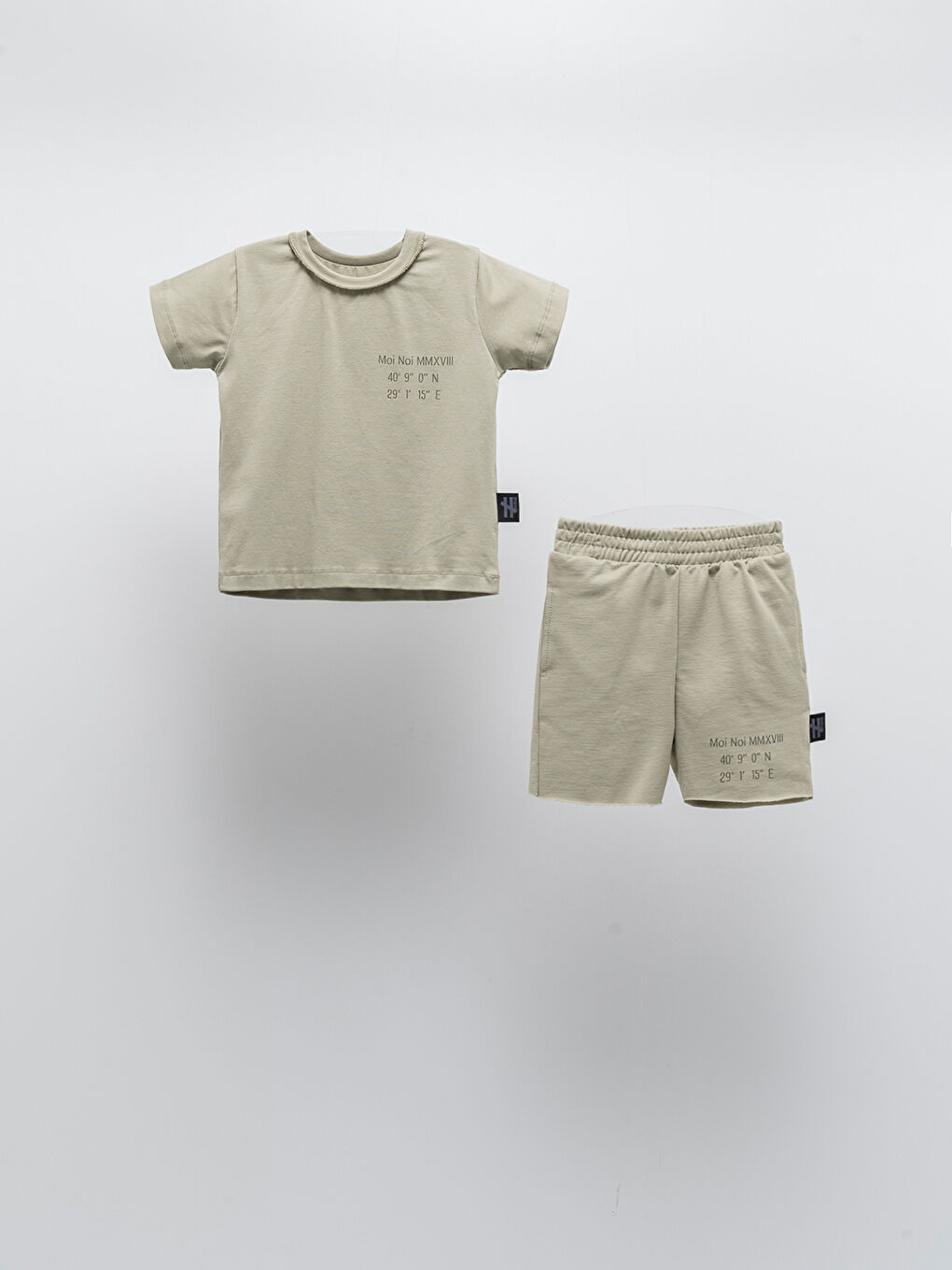 Haki Bisiklet Yaka Kısa Kollu Baskılı Bebek Tişört ve Şort 2'li