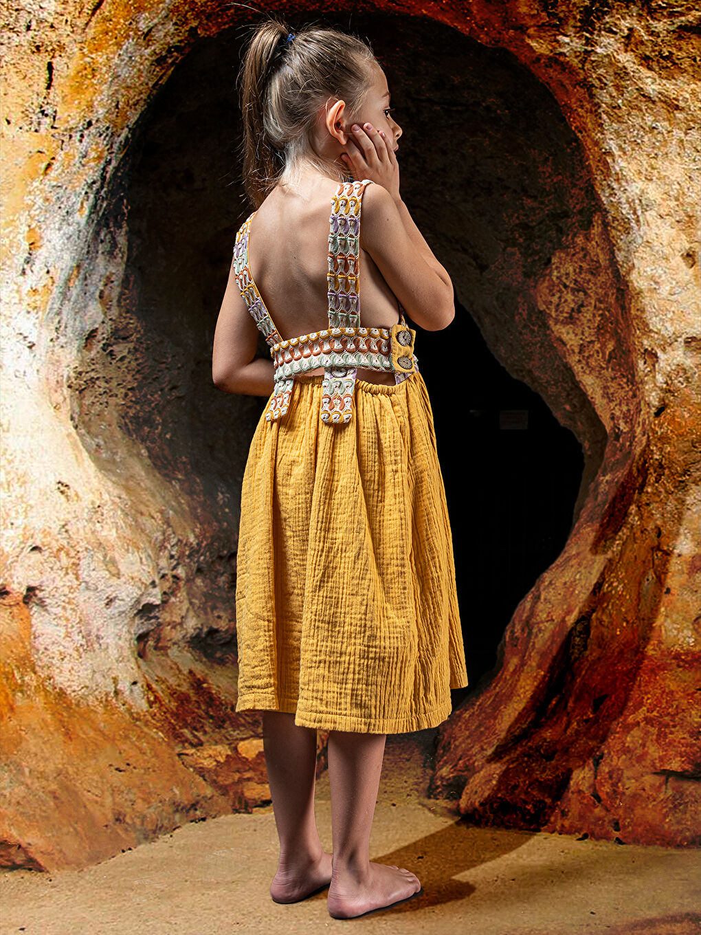 Sarı Kare Yaka Desenli Askılı Çocuk Elbise-1