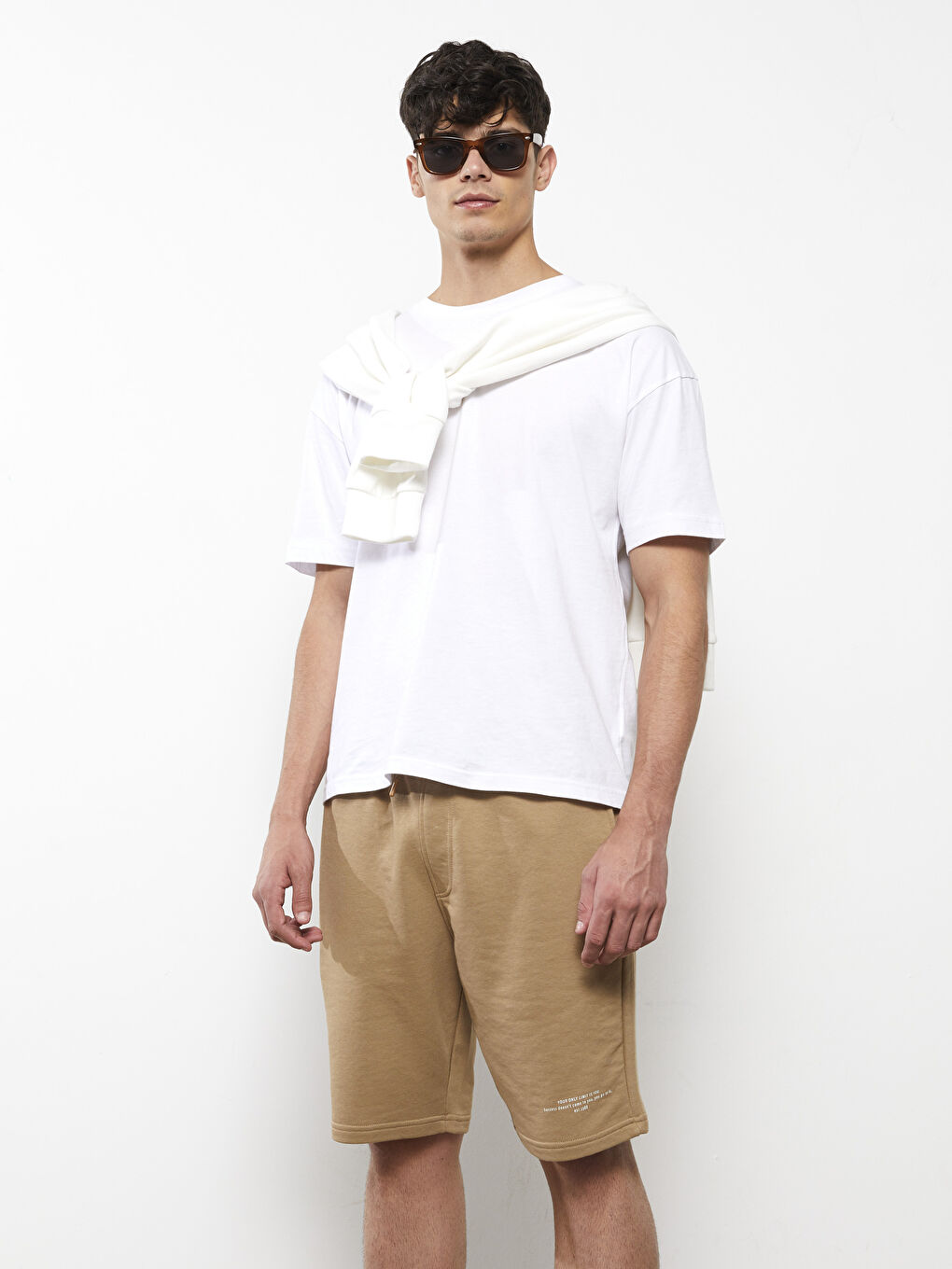 شورت عادي للرجال بوسط مطاطي-1