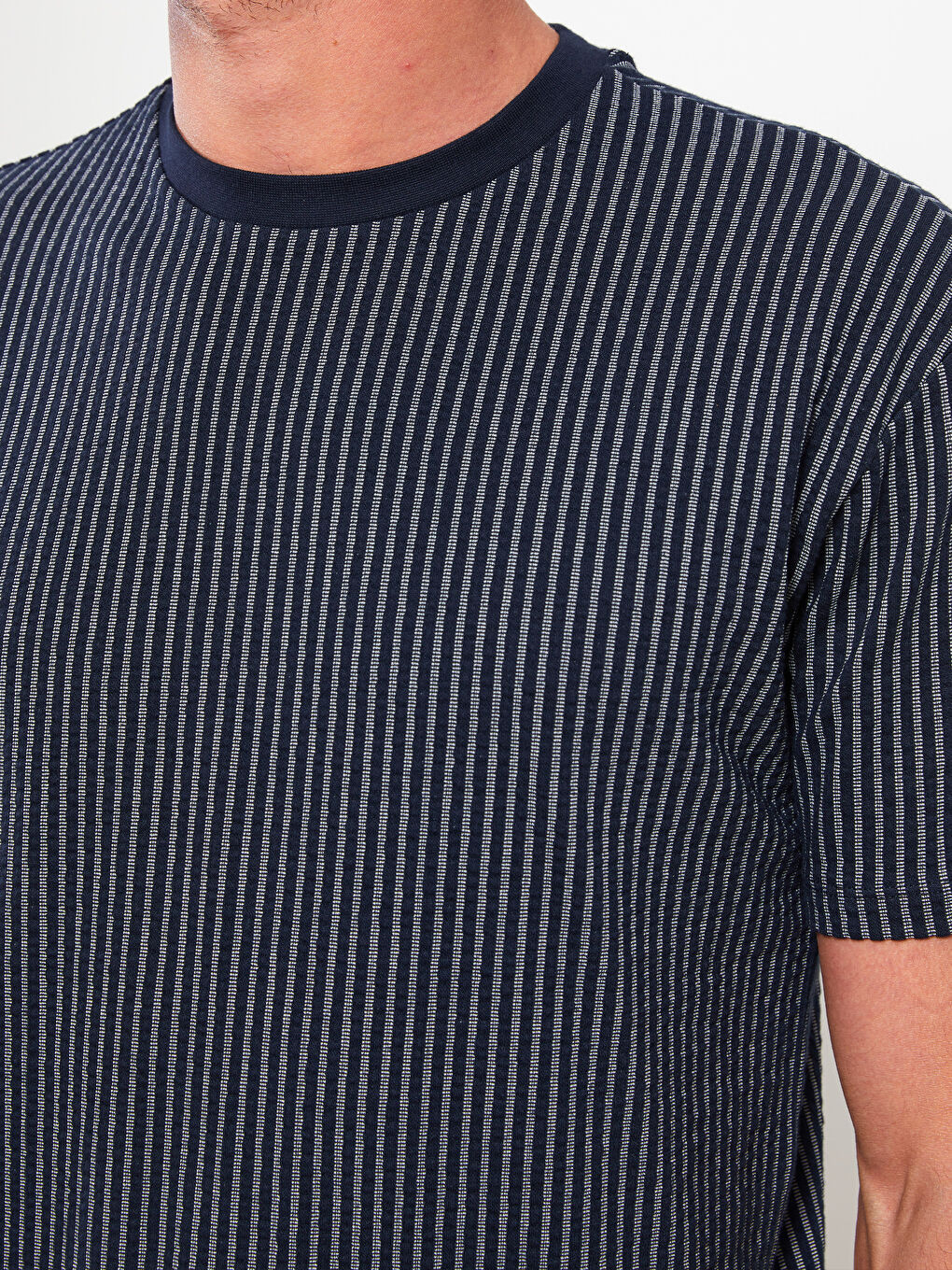 Lacivert Bisiklet Yaka Kısa Kollu Çizgili Erkek Tişört-3