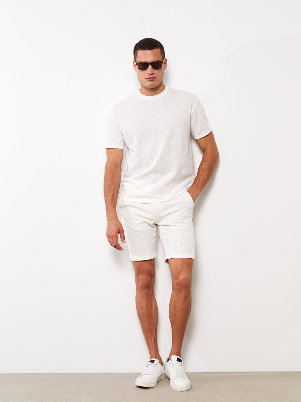 Ekru Bisiklet Yaka Kısa Kollu Çizgili Erkek Tişört-1