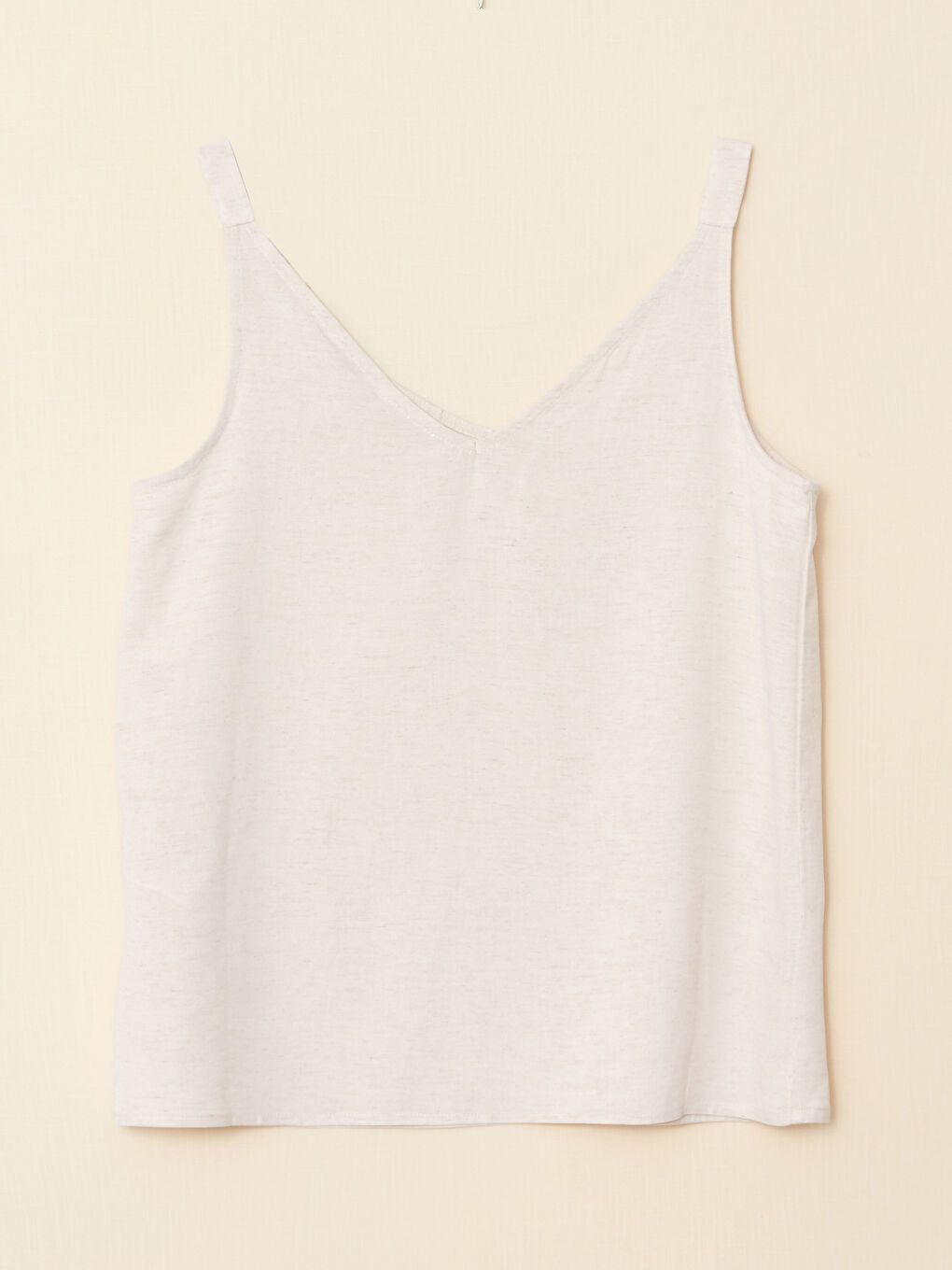 Bej V Yaka Düz Askılı Kadın Bluz-1