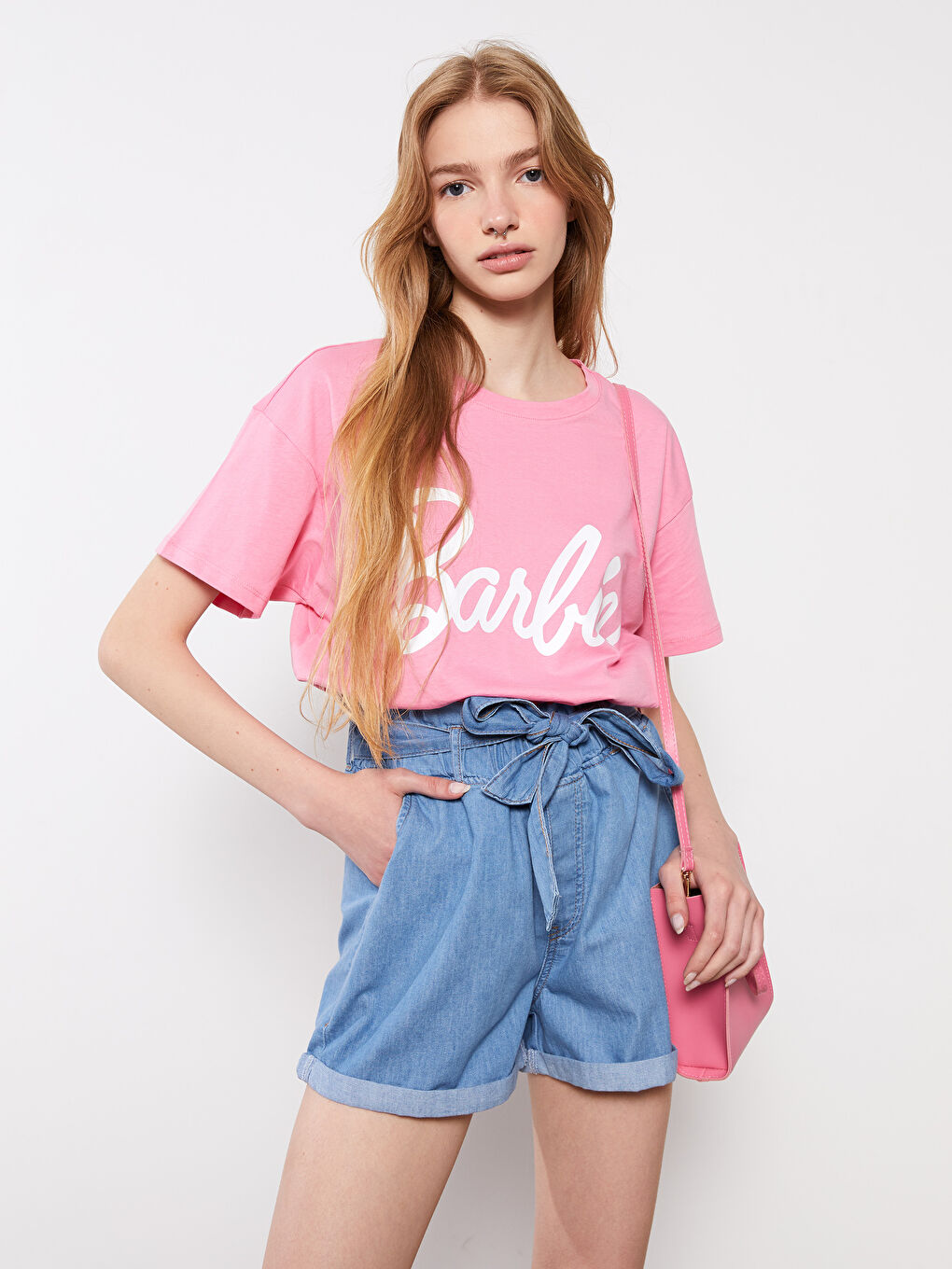 LC Waikiki Crew Neck Barbie Printed Short Sleeve Cotton Women's T-Shirt -S2L016Z8-FNL