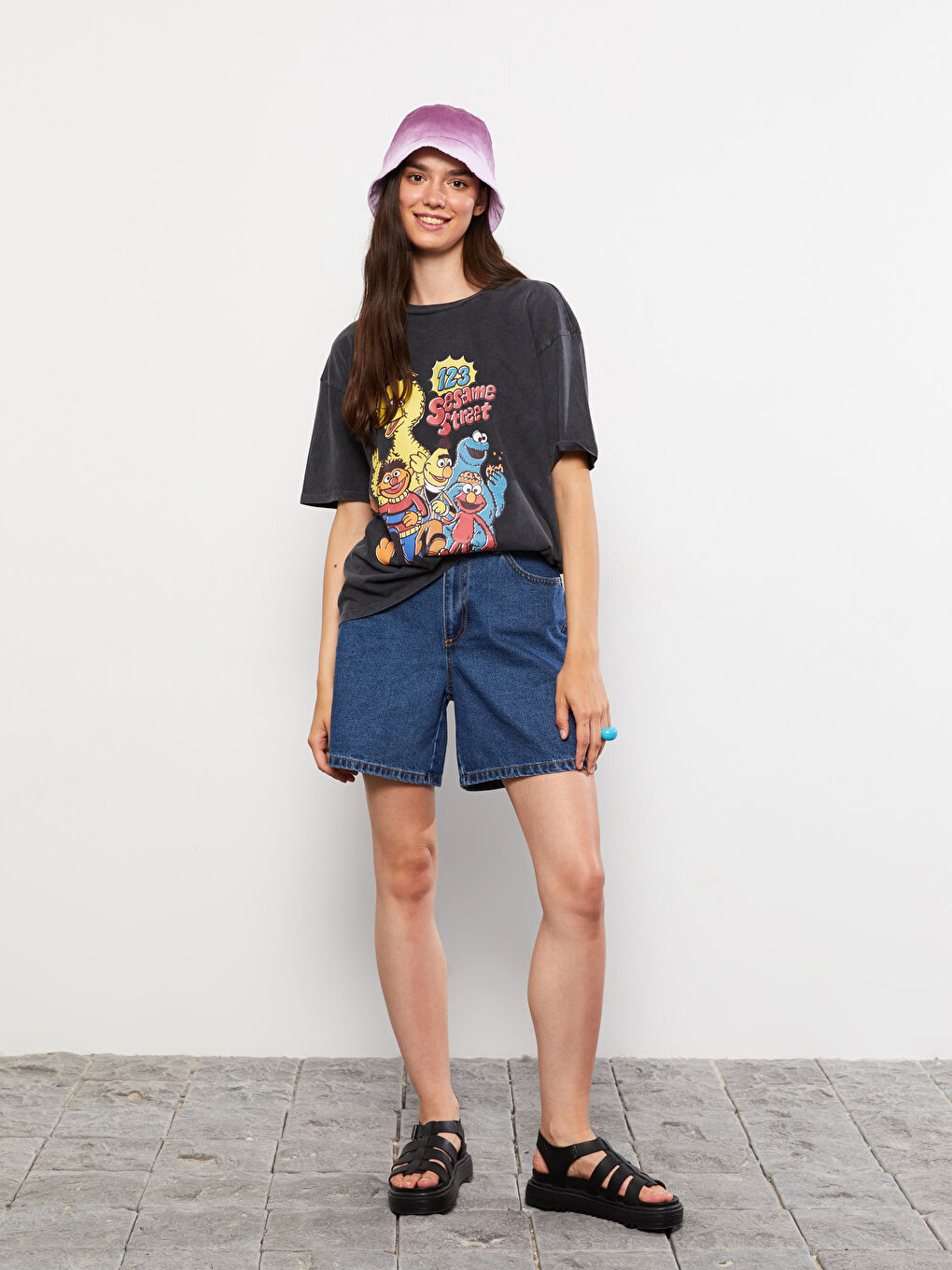 Round Neck Sesame Street Printed Short Sleeve Cotton Women's T-Shirt -S2L044Z8-DC4