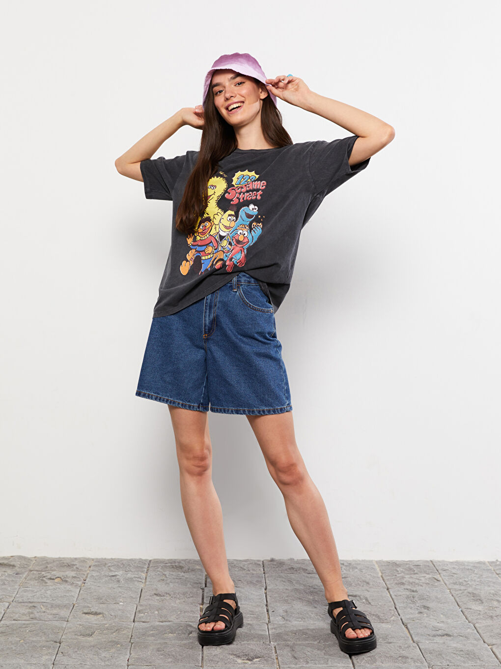 Round Neck Sesame Street Printed Short Sleeve Cotton Women's T-Shirt -S2L044Z8-DC4